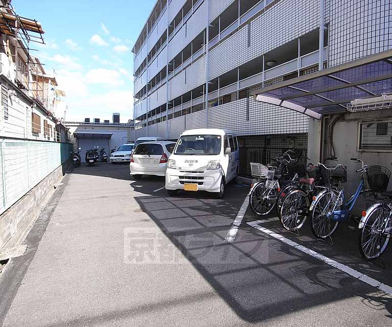 駐車場　駐車場もございます。