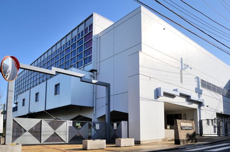 小学校　目黒区立 緑ヶ丘小学校（小学校）まで479m