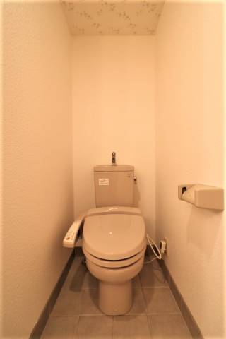 トイレ　ウォシュレット完備です