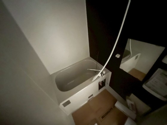 バス・シャワールーム　※他の部屋の写真です