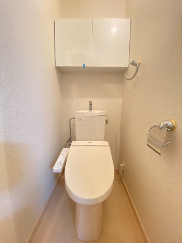 トイレ　※同間取りの別部屋写真