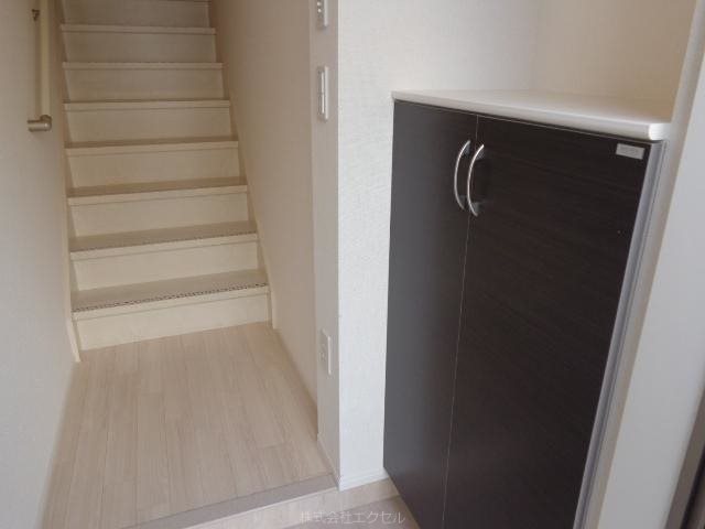 玄関　同建物別室画像です