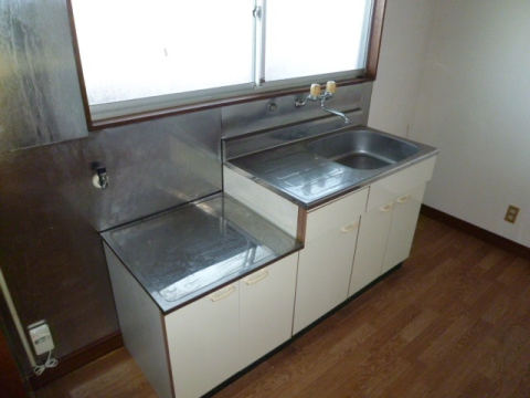 キッチン　※写真は他号室です