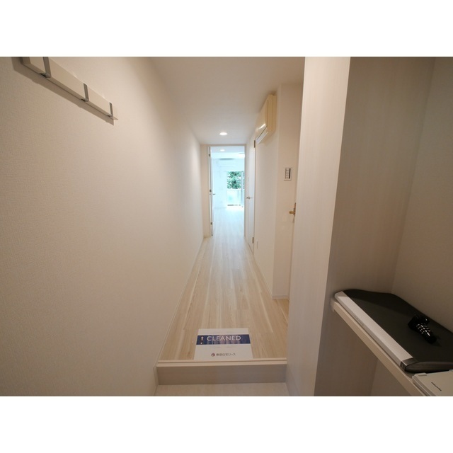 玄関　他の部屋のリフォーム例になります。