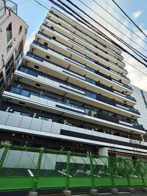 建物外観　オートロック完備