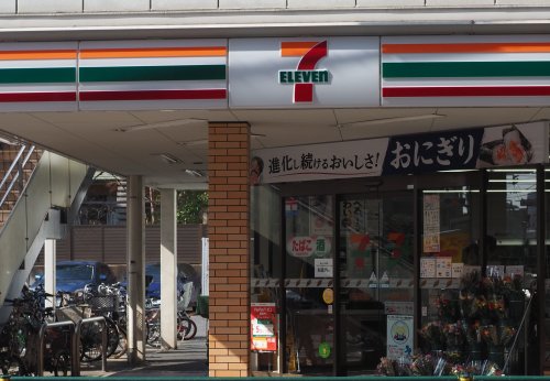 コンビニ　セブンイレブン 台東谷中6丁目店（コンビニ）まで141m