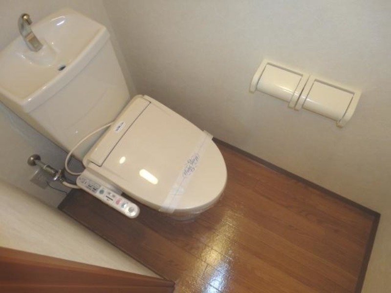 トイレ　図面と現状に相違がある場合には現状を優先