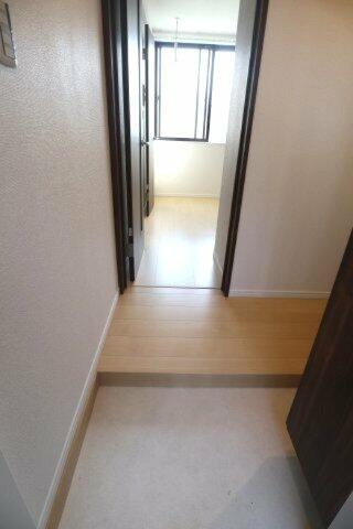 玄関　同建物別部屋参考