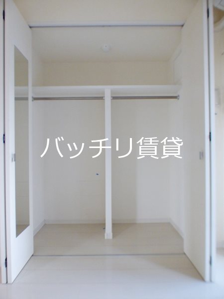 収納　類似の物件となります。現況を優先致します。