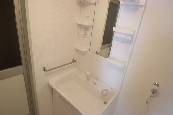 洗面設備　※別部屋の写真です