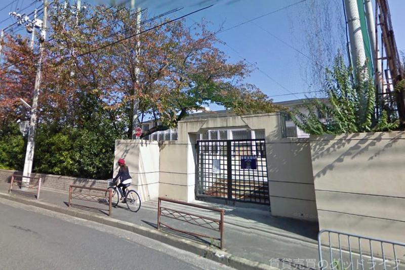 中学校　上京中学校（中学校）まで450m