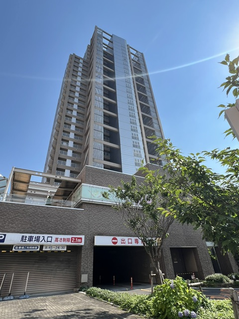 建物外観　緑井タワーマンション