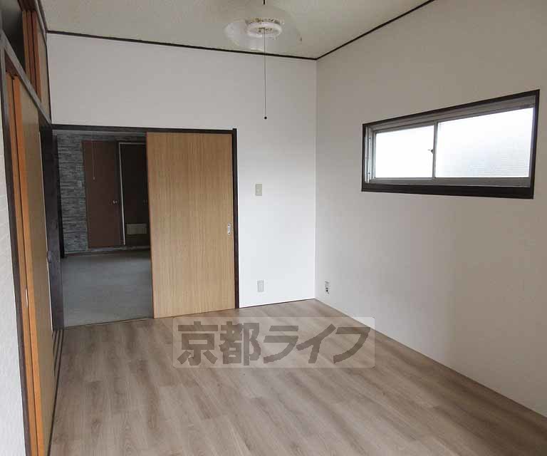 居室・リビング　広々とした過ごしやすいお部屋です！