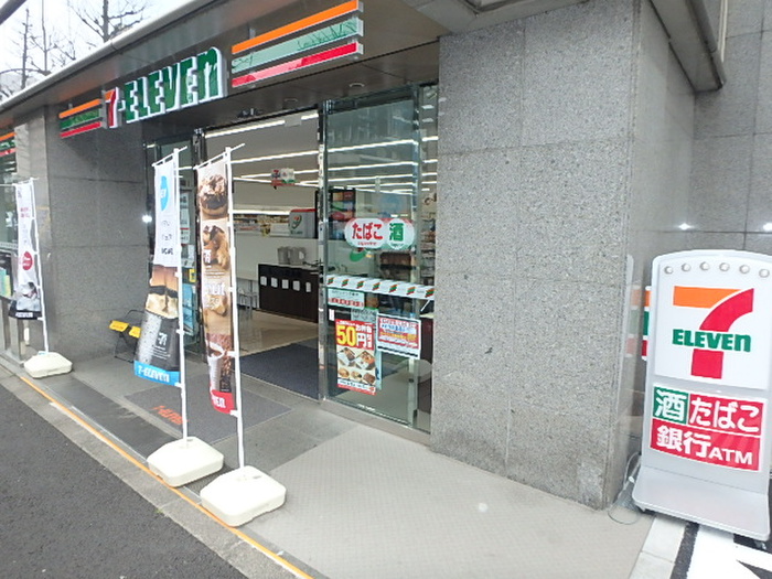 コンビニ　セブンイレブン（コンビニ）まで174m