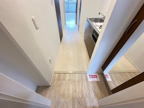 玄関　※別部屋の写真です