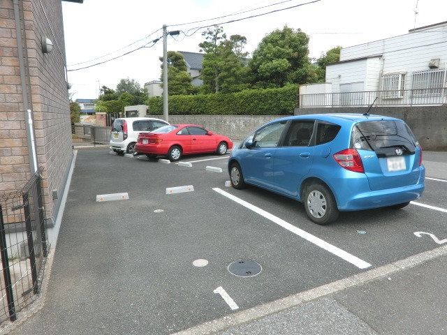 駐車場　敷地内の駐車場もあります。