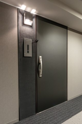 玄関　※写真は同タイプ住戸です。
