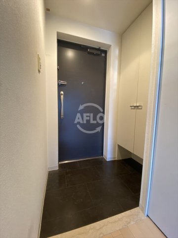 玄関　アーバンフラッツ上町　玄関