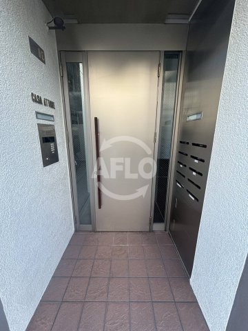 エントランス　カーサアトレ　エントランス