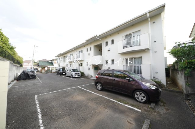 駐車場　敷地内駐車場！