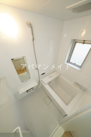 バス・シャワールーム　追い焚き付き！