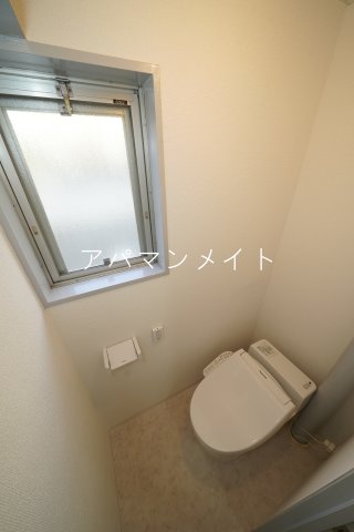 トイレ　ウォシュレット付き