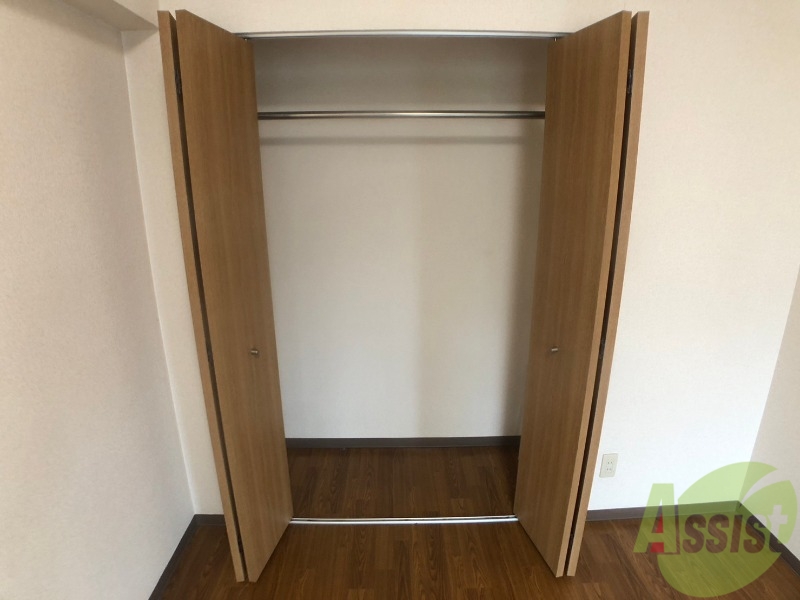 収納　クローゼットがありました。お洋服や荷物はここへ