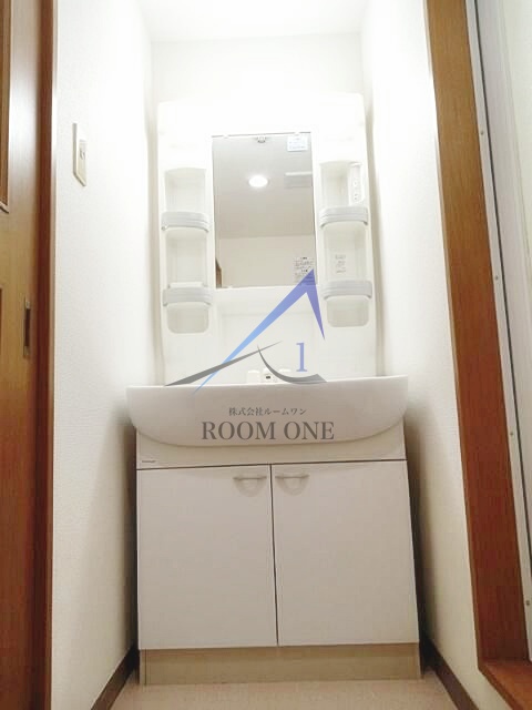 洗面設備　洗面台です。