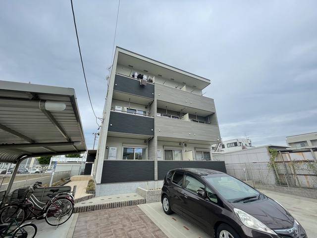 建物外観　シックな外観です