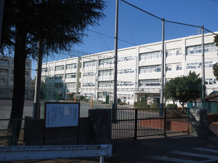 小学校　三保小学校（小学校）まで451m