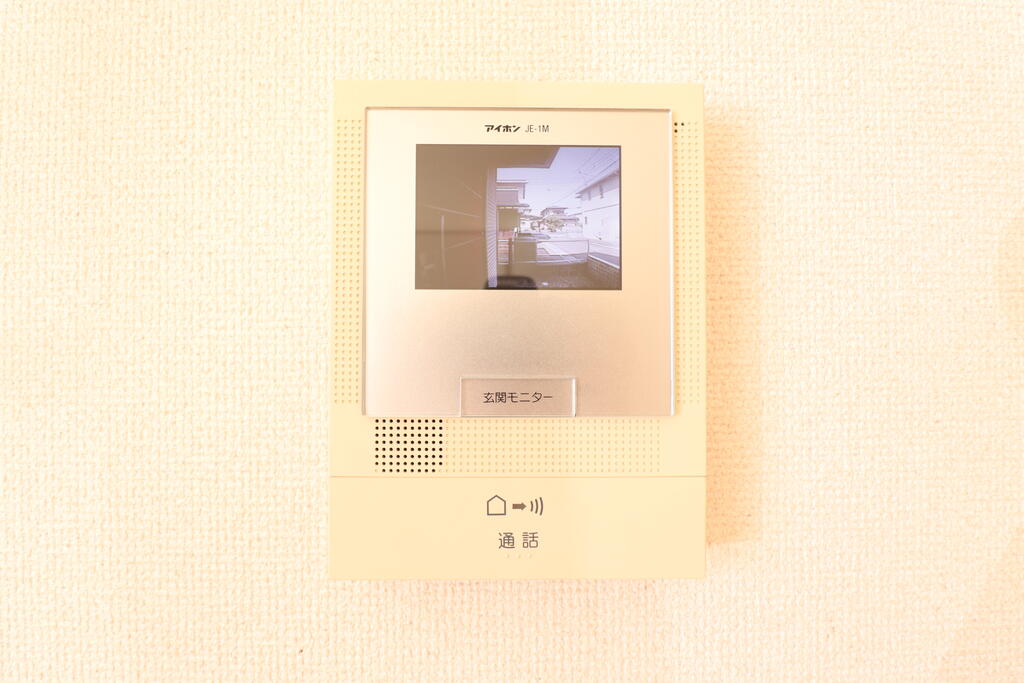 セキュリティ　モニター付きインターホン♪