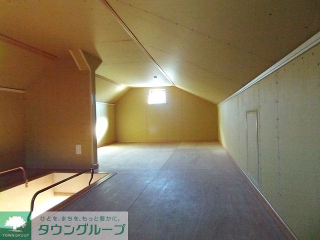 収納　小屋裏収納