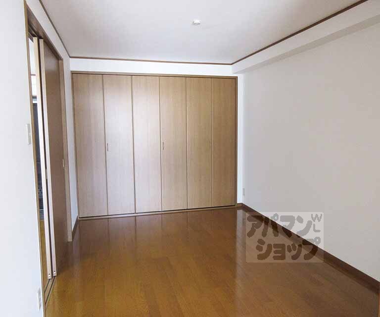 居室・リビング　広々しております