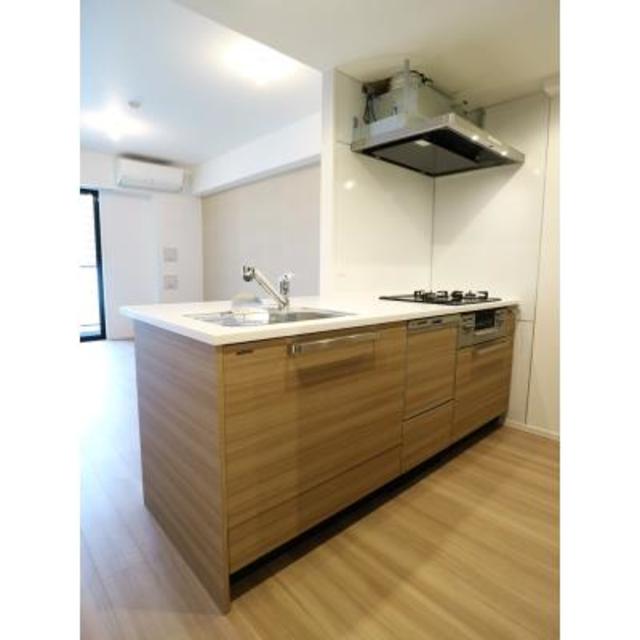 キッチン　※写真は同タイプ住戸です。