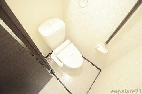 トイレ　備品や設備仕様は号室等により異なります現地をご確認ください。