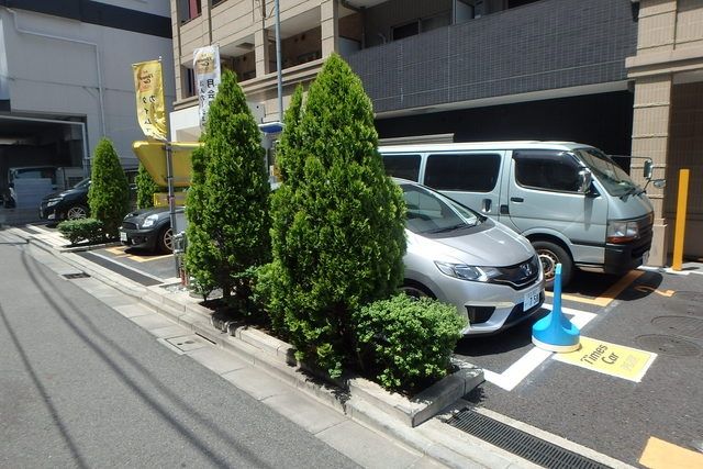 駐車場　☆建物前にカーシェアリング☆