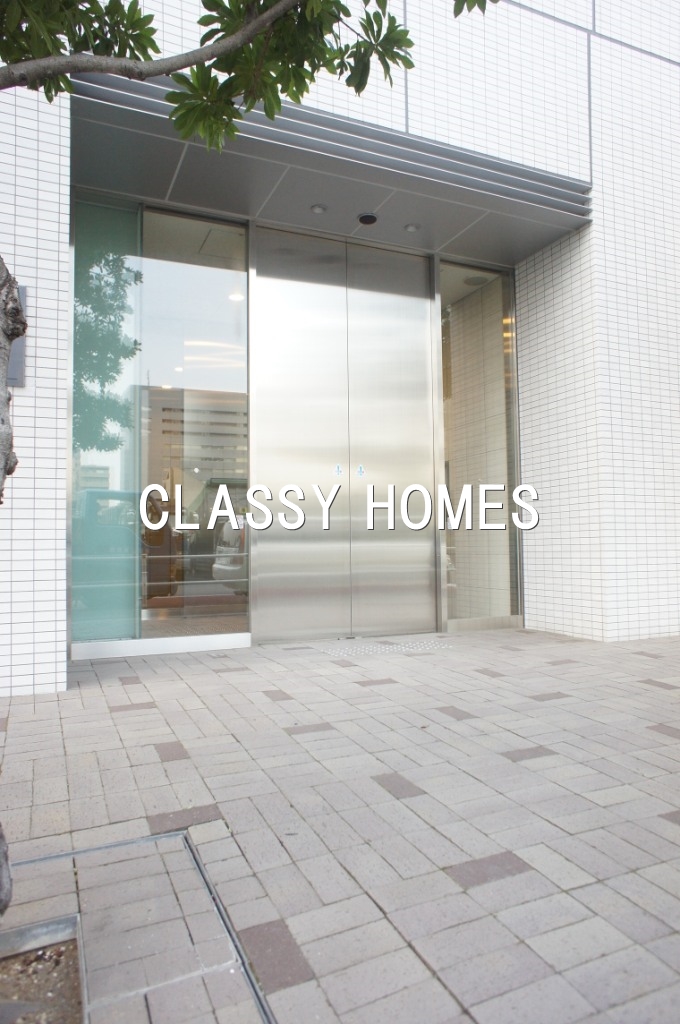 エントランス　2007年竣工分譲マンション：エントランス