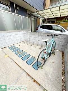 駐車場　駐車場