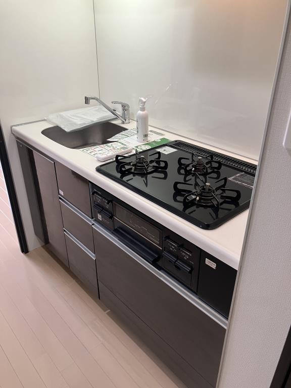 キッチン　※別部屋参考写真