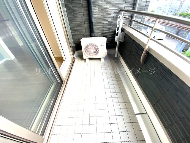 バルコニー　同メーカー施工例参考イメージ画像