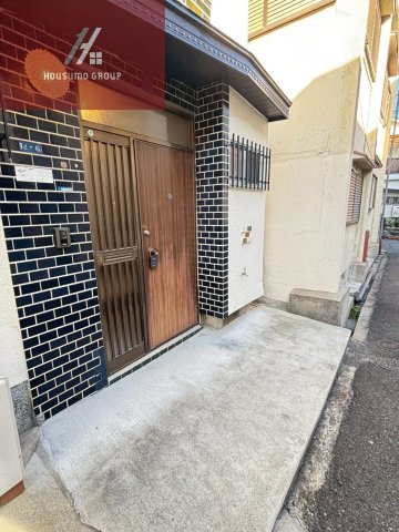ロビー　建物の内部です