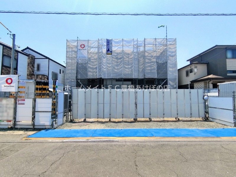 建物外観　建設中