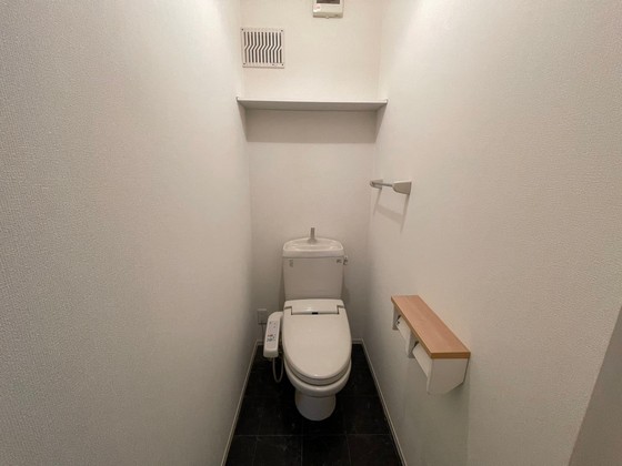 トイレ　※別部屋の写真です