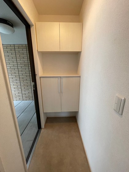 玄関　※別部屋の写真です