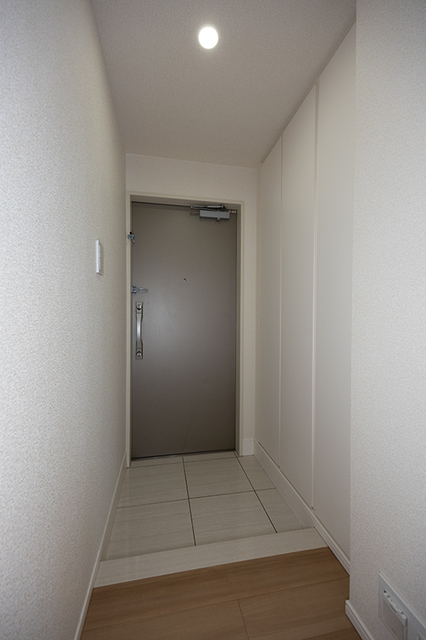 玄関　※写真は同タイプ住戸です。