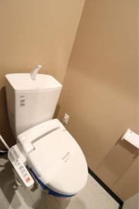 トイレ　※同物件・同タイプの写真です。