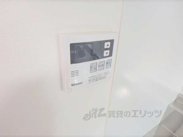その他設備　給湯器リモコン