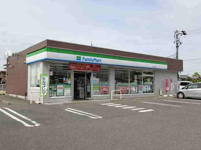コンビニ　ファミリーマート大垣北方町店（コンビニ）まで400m