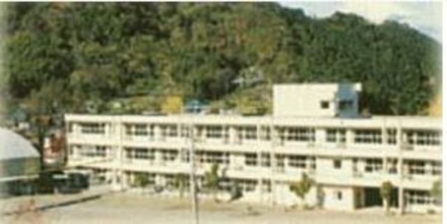 小学校　伊豆市立修善寺南小学校（小学校）まで514m