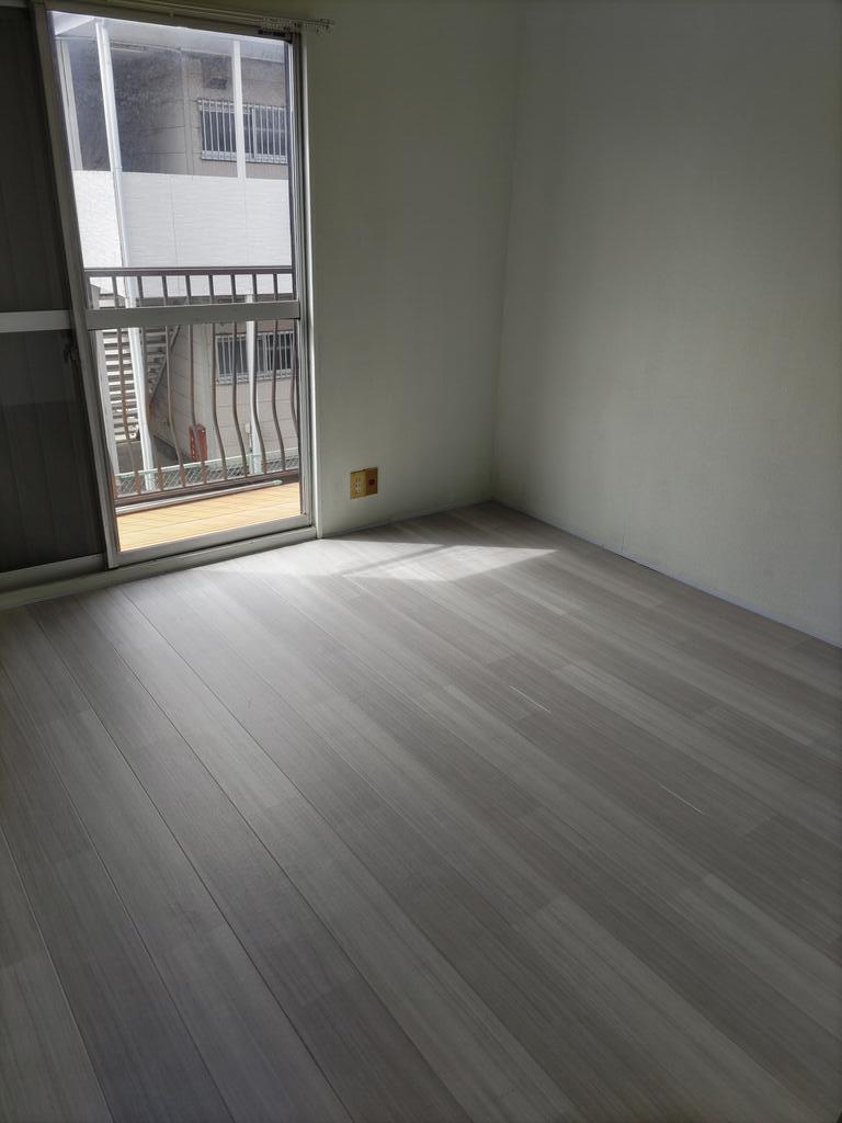 熊谷市妻沼戸建て貸家の居間写真
